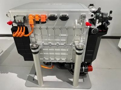 燃料電池新突破 億華通180kW大功率發動機亮相，引爆行業下一階段競爭力